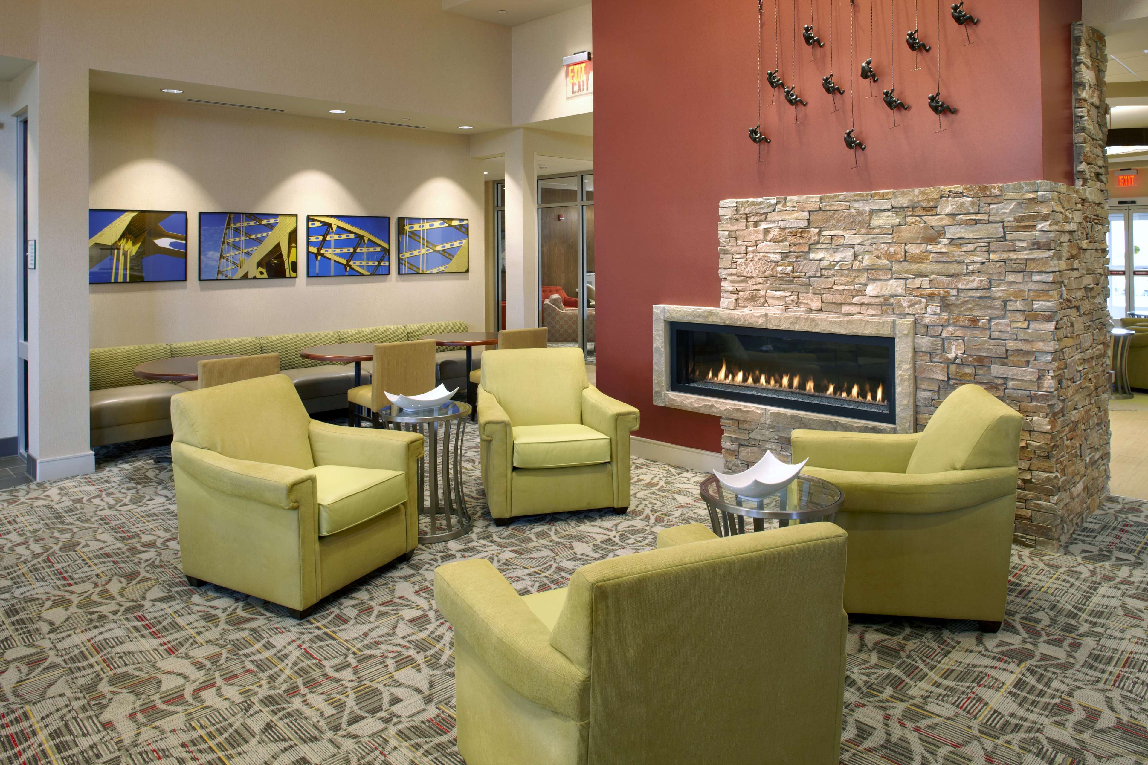 Homewood Suites by Hilton Pittsburgh Airport Robinson Mall Area PA Photo