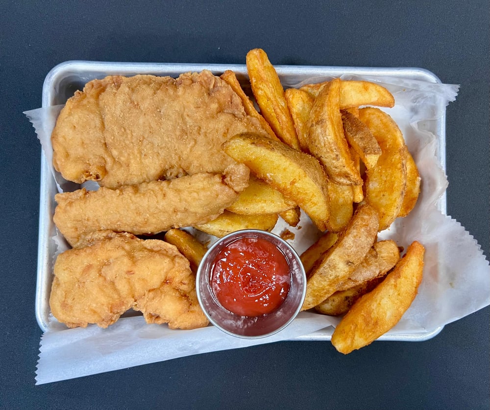 Kids Chicken Finger /w Fries