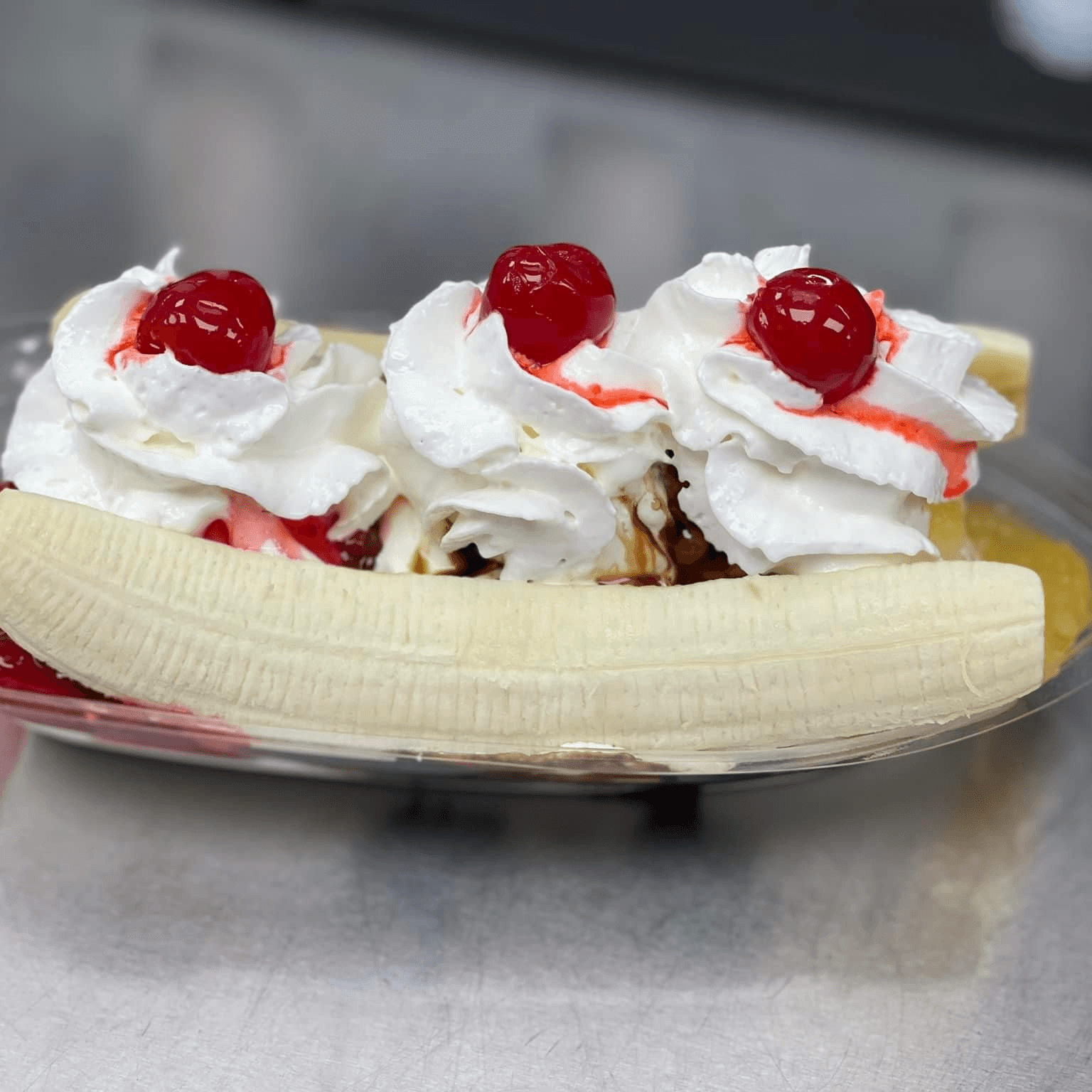 Route 10 Party Boat (Banana Split)