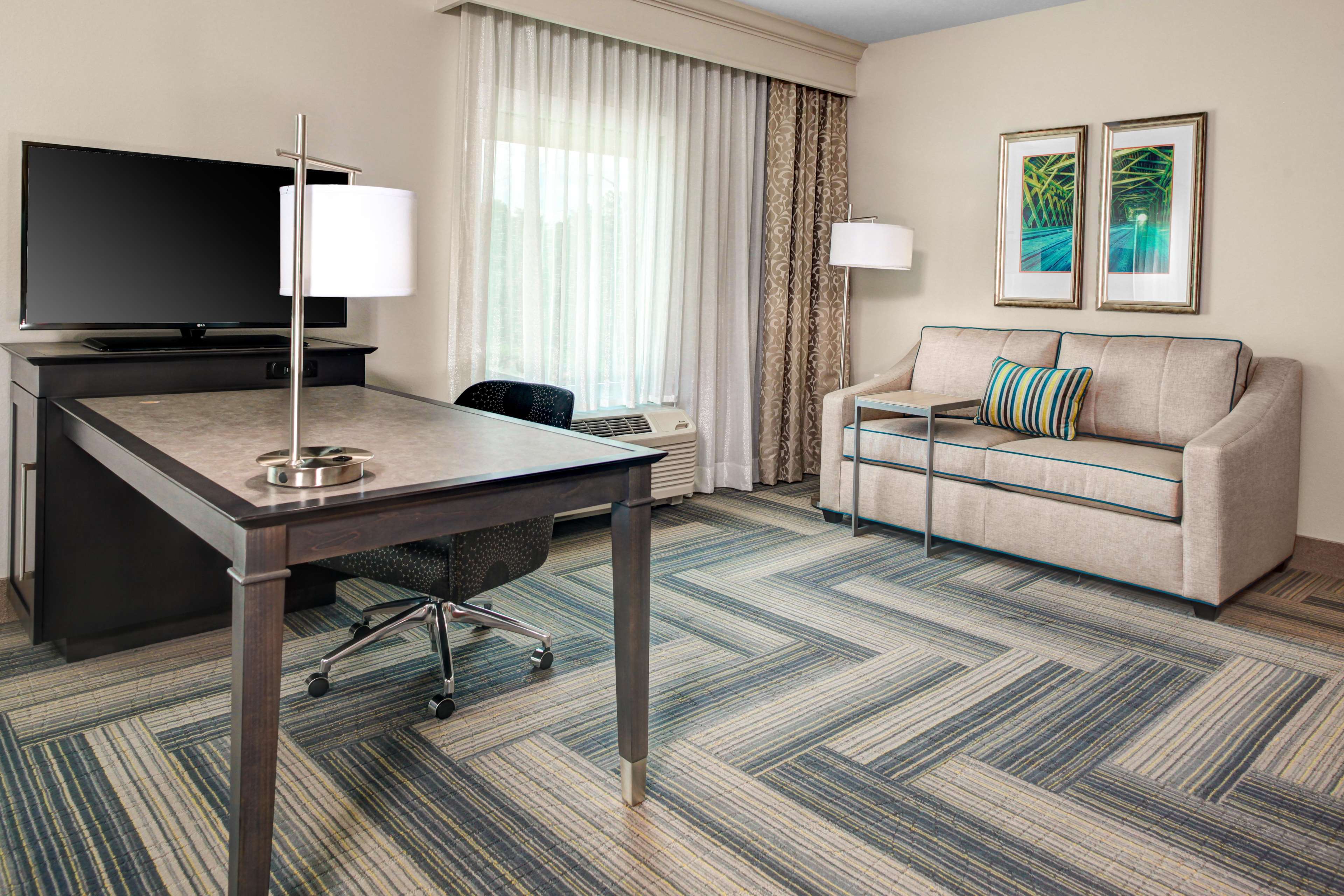 Hampton Inn & Suites by Hilton Atlanta Perimeter Dunwoody Photo