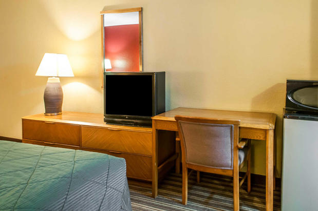 Images Suburban Extended Stay Hotel East