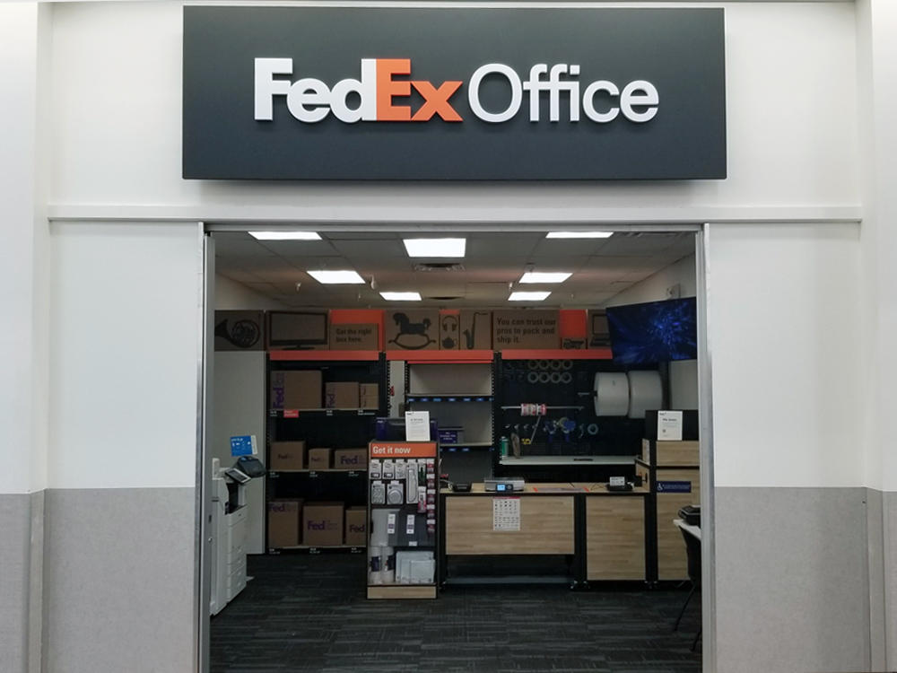 FedEx Office Print & Ship Center Photo