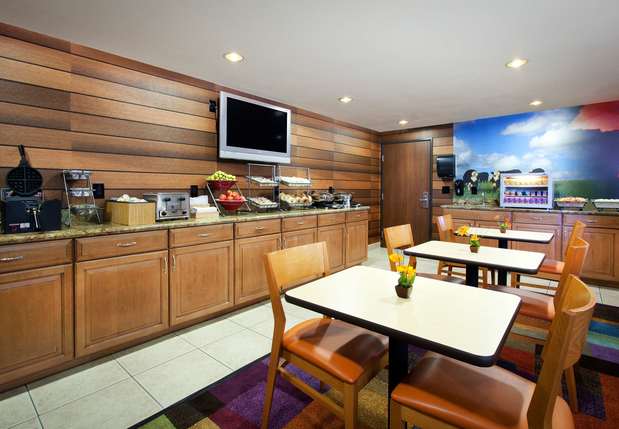 Images Fairfield Inn & Suites by Marriott Phoenix North