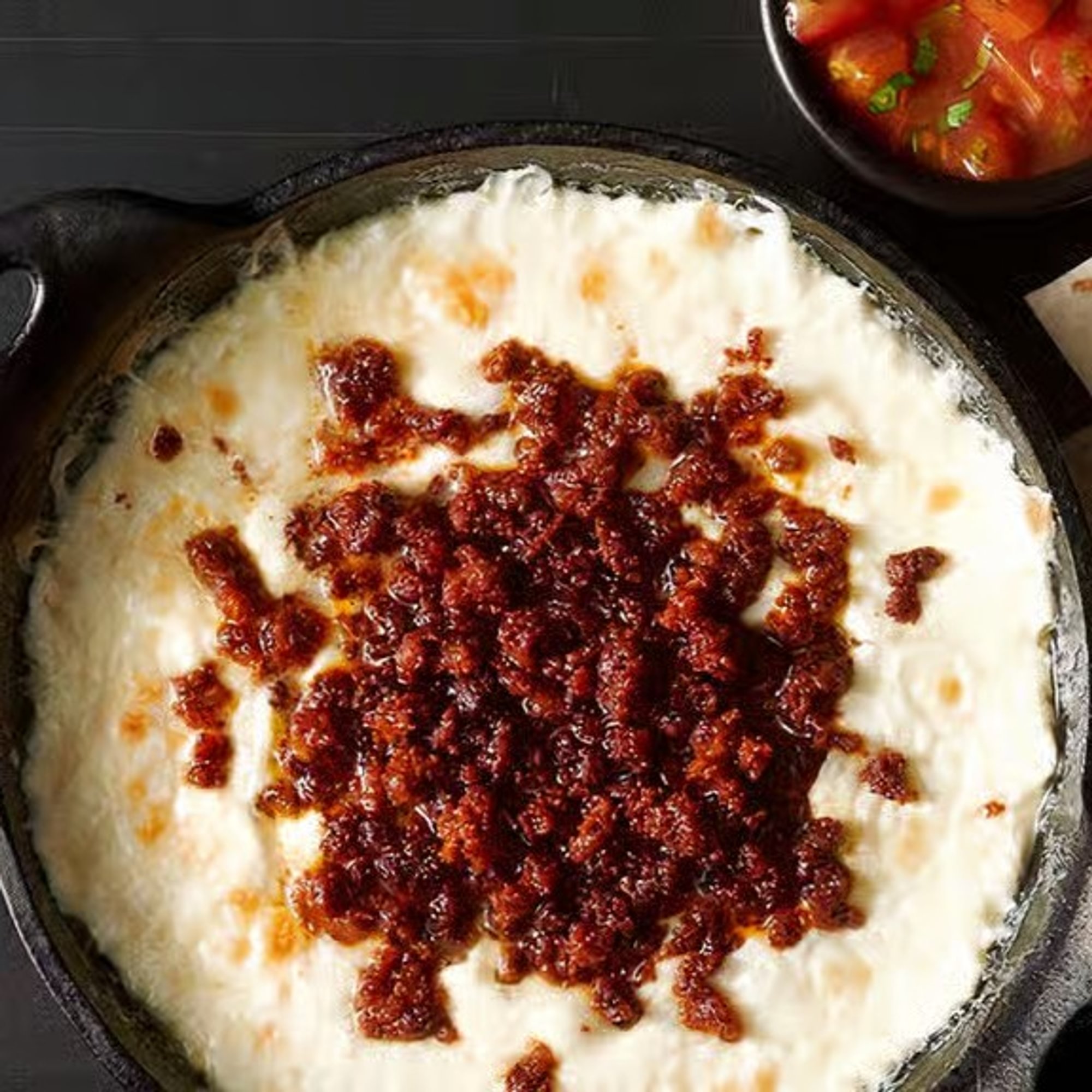 Queso Derretido con Chorizo