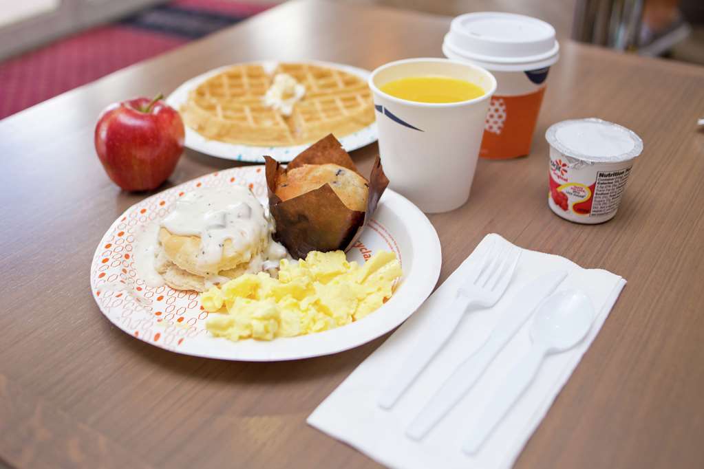 Hampton Inn Pensacola Beach Image