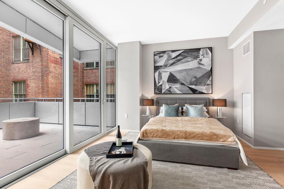 Bedroom with terrace