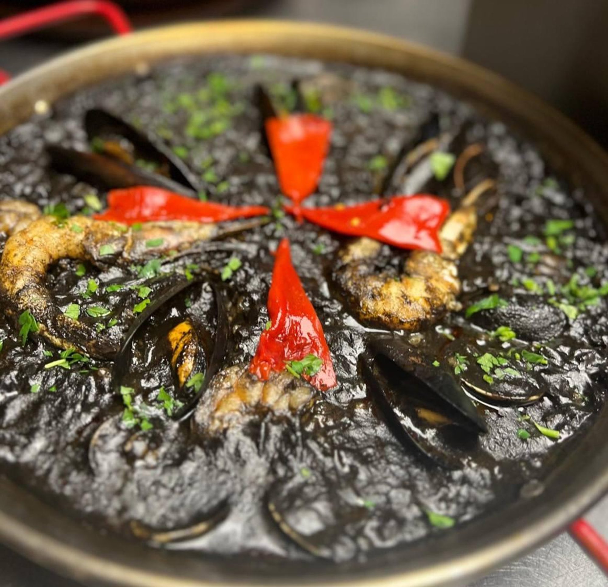 Black Paella