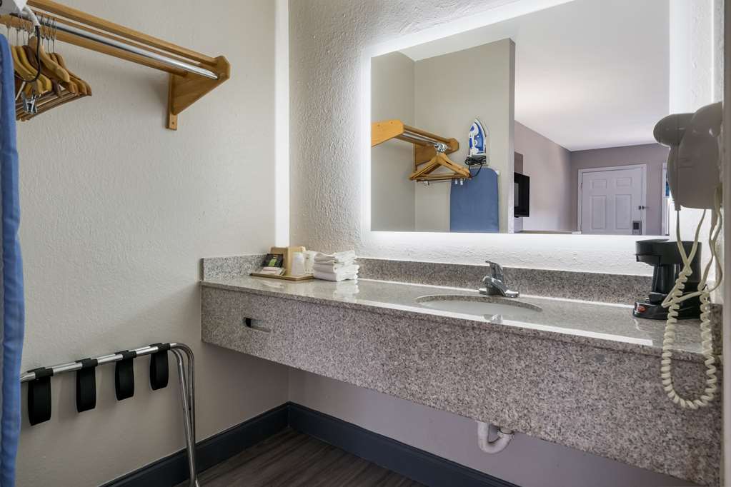 SureStay by Best Western Spring North Houston Image