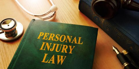 What Should I Know About Working With a Personal Injury Lawyer?