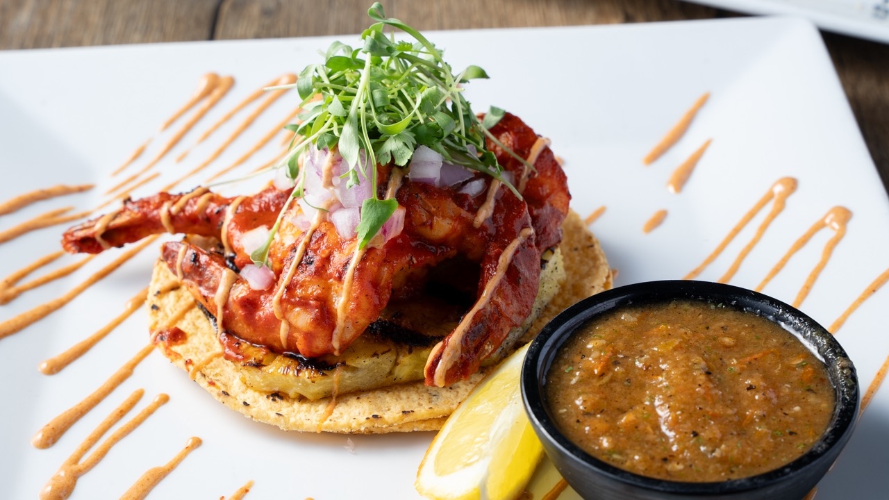 Tostada Camarón al Pastor