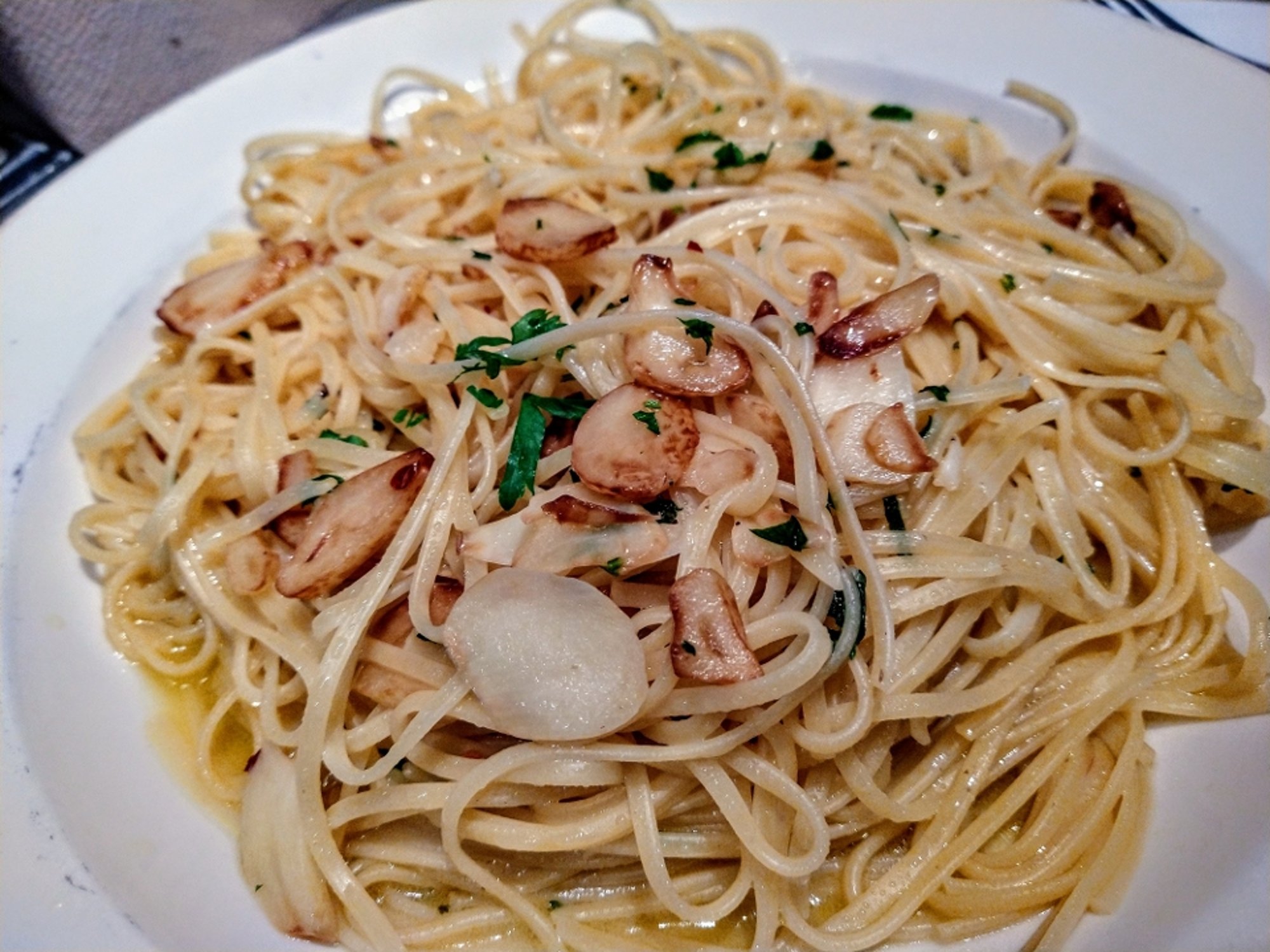 Spaghetti with Garlic & Oil