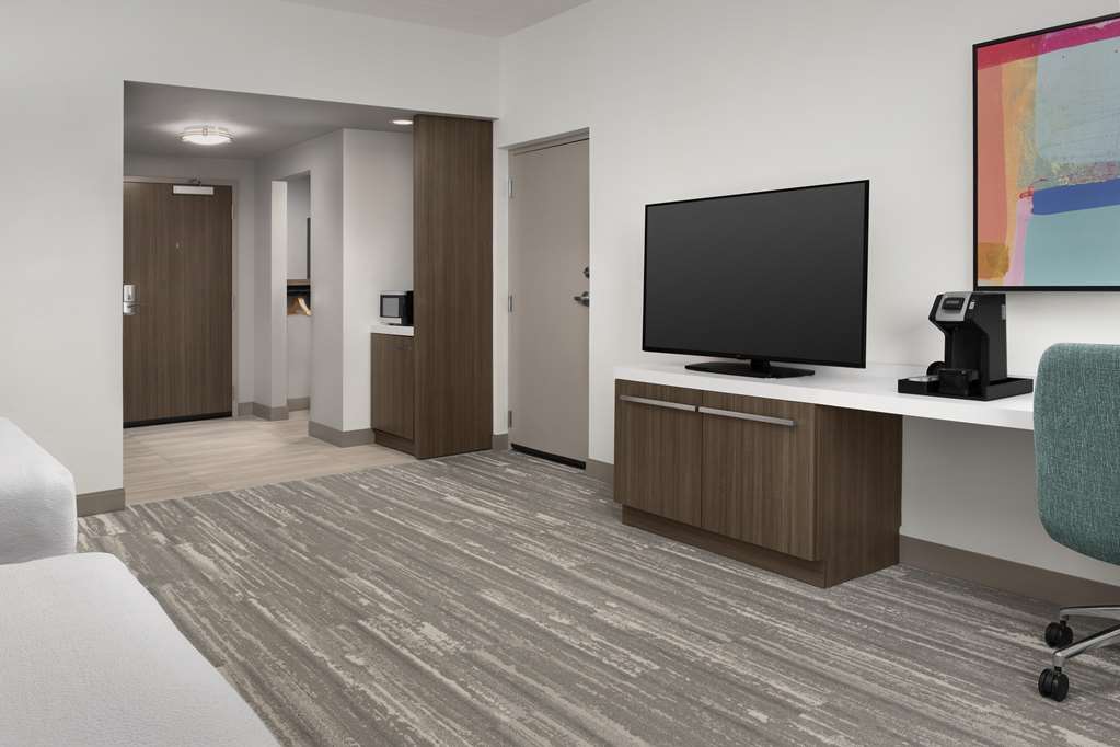 Hilton Garden Inn Pensacola Downtown Image