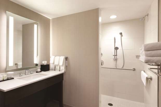 Images Embassy Suites by Hilton Oklahoma City Downtown Medical Center