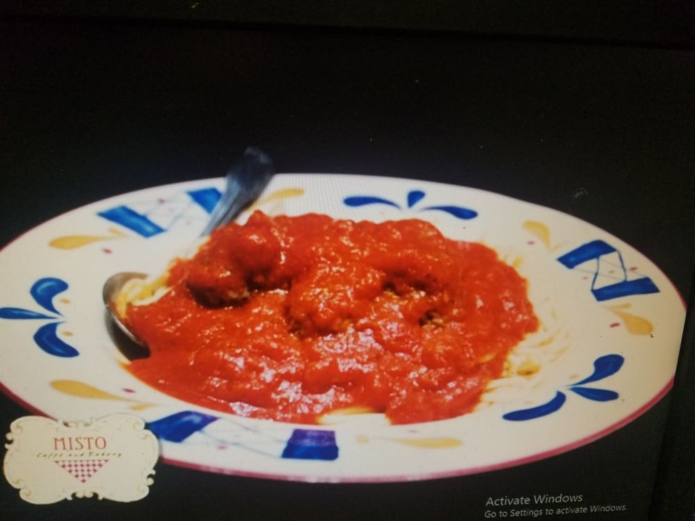 Misto Spaghetti & Meatballs