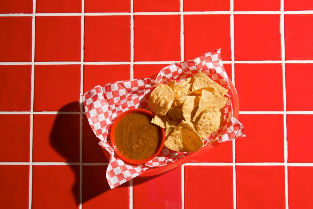 SOLO CHIPS & SALSA