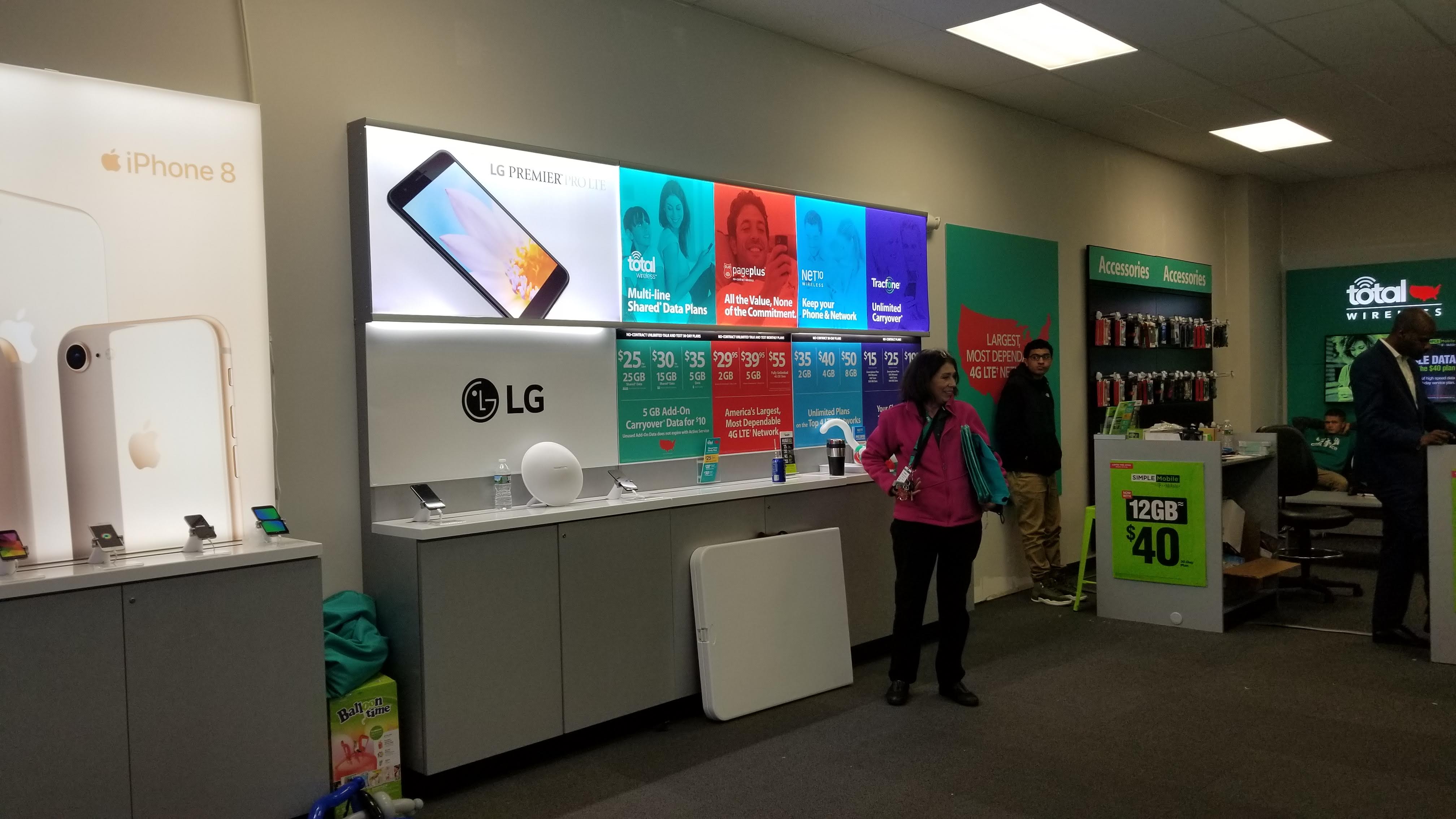 Total Wireless Store Photo