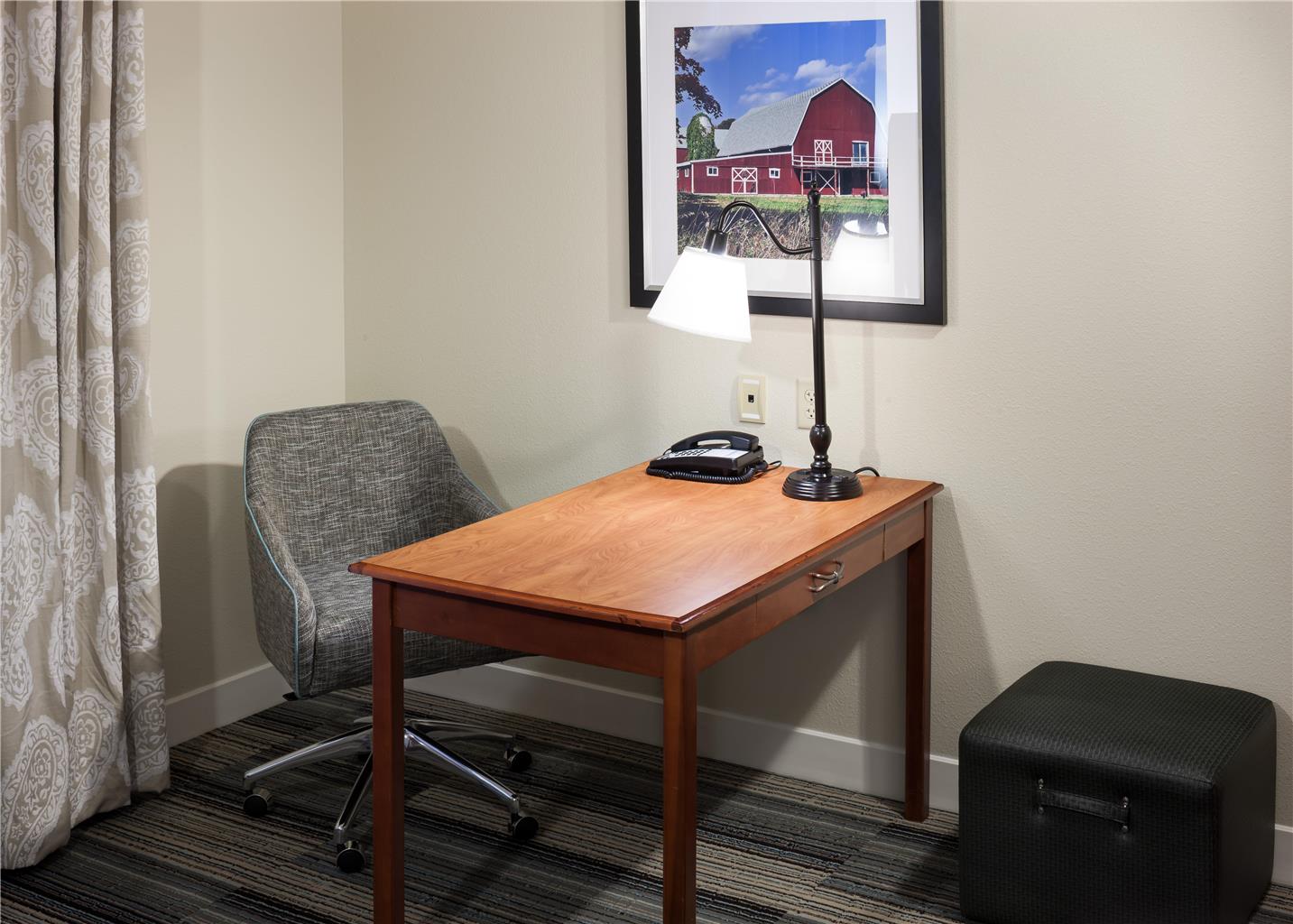 Hampton Inn & Suites Davenport Image