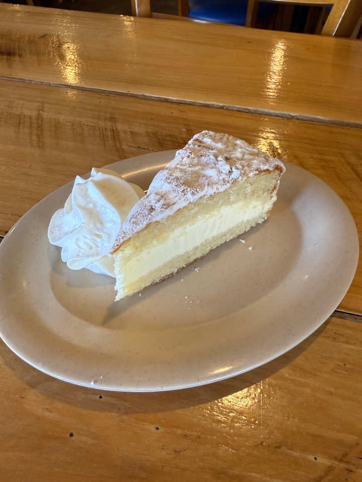 Lemon Italian Creme Cake