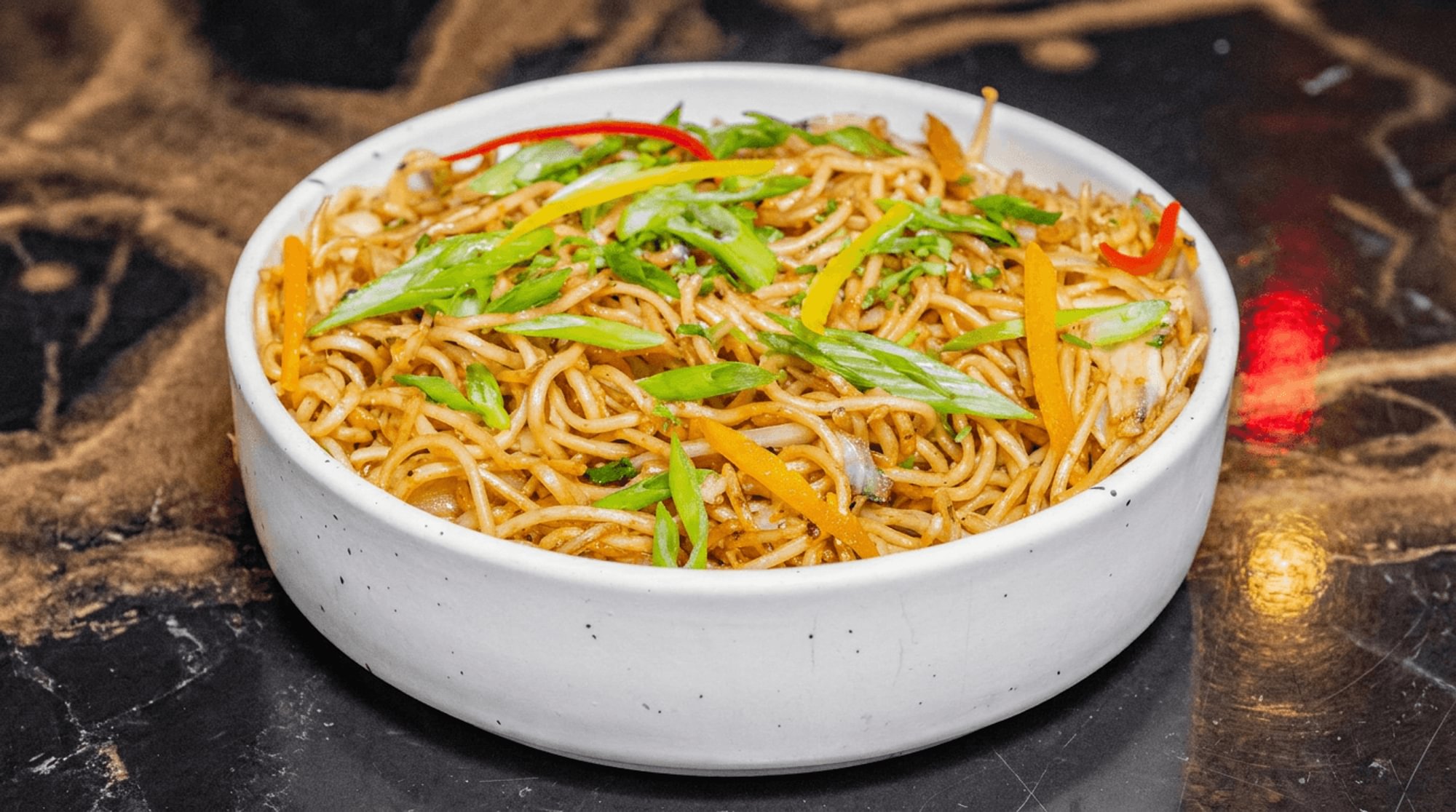 VEG HAKKA NOODLES