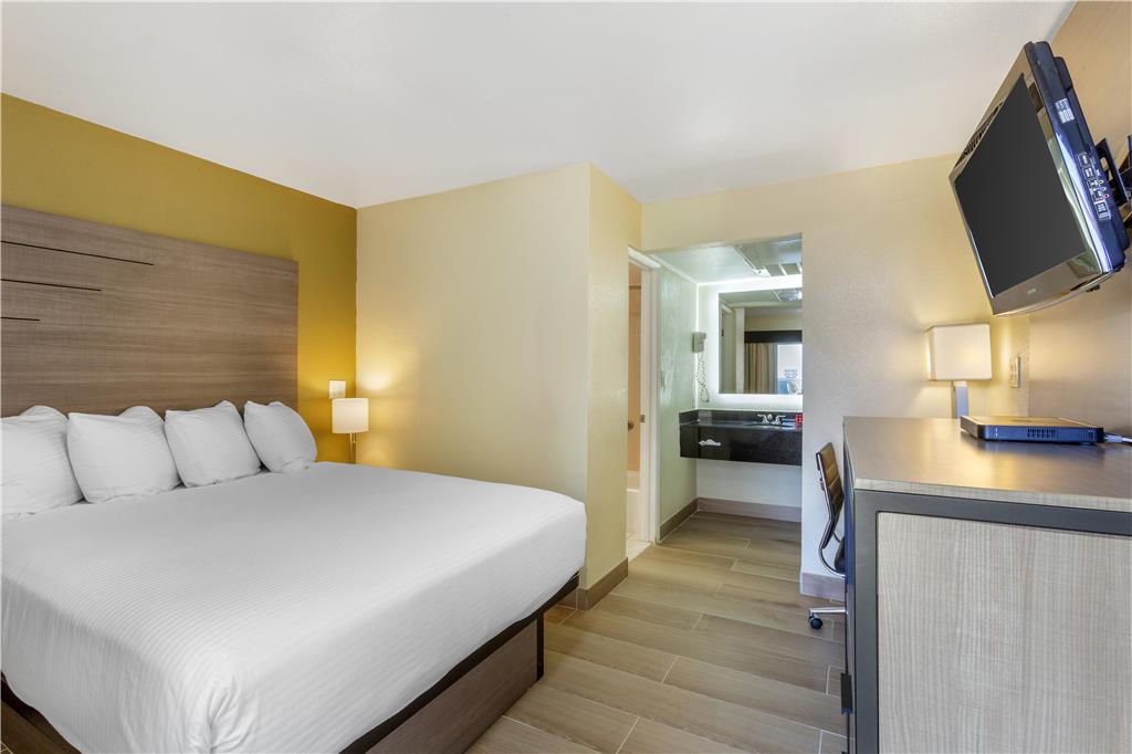 SureStay by Best Western Chambers Petrified Forest Image