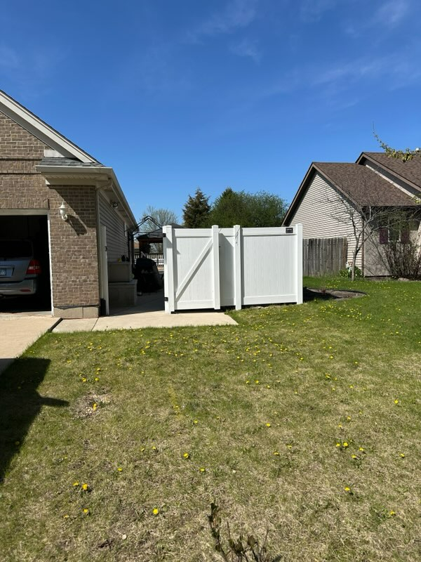 Top Rail Fence Naperville Image