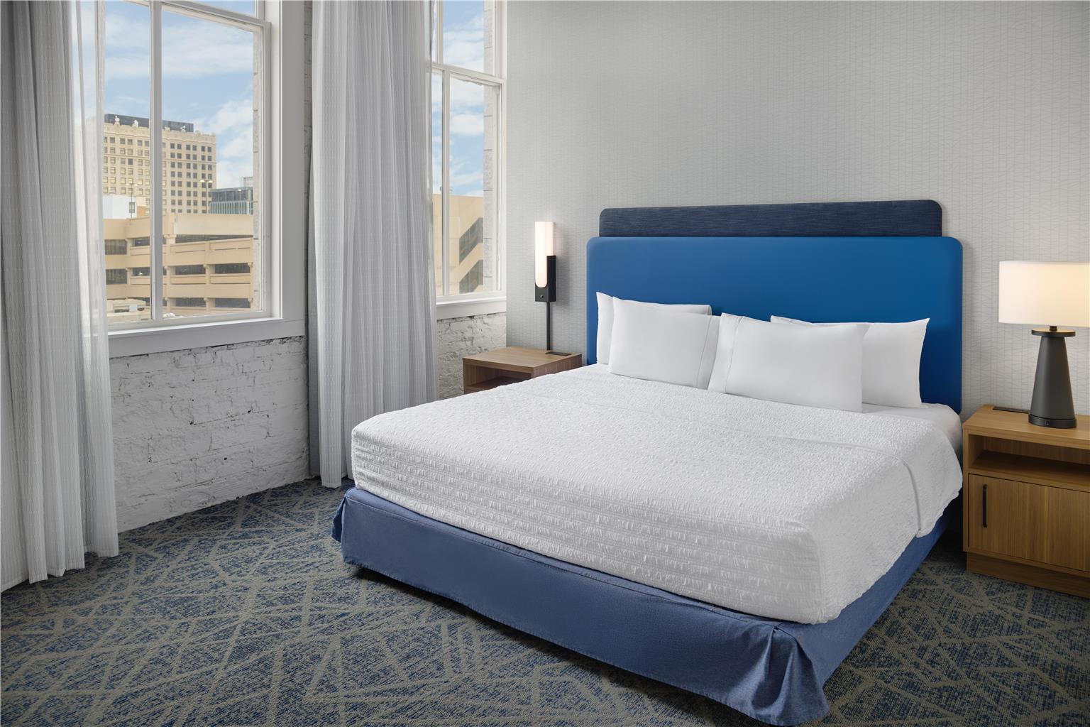 Hampton Inn by Hilton Lincoln Downtown Image