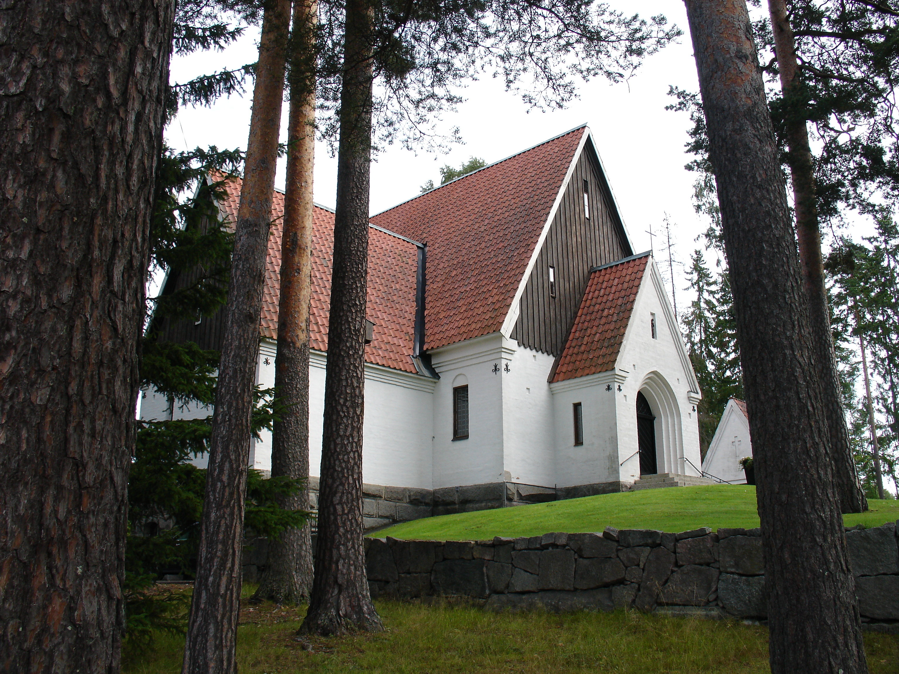 Images Ramnäs kyrka