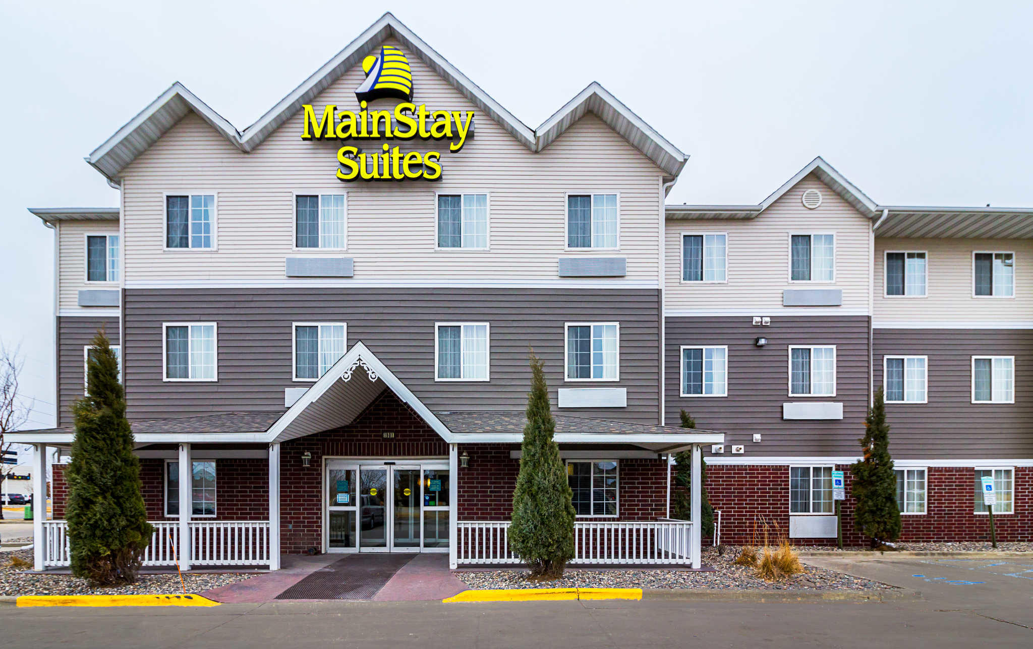 Mainstay Suites in Fargo, ND (701) 2774...