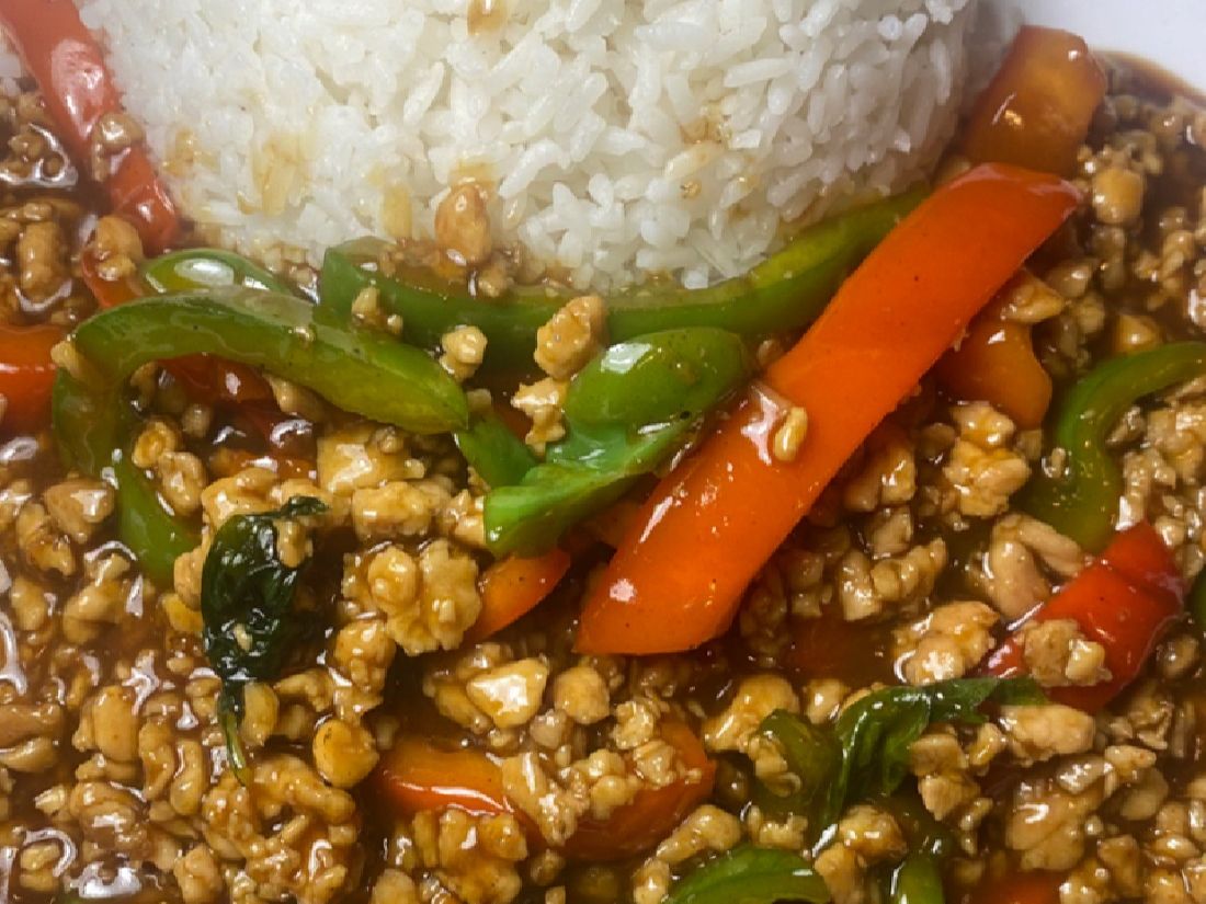 Pad Kee Mao (Minced Chicken)