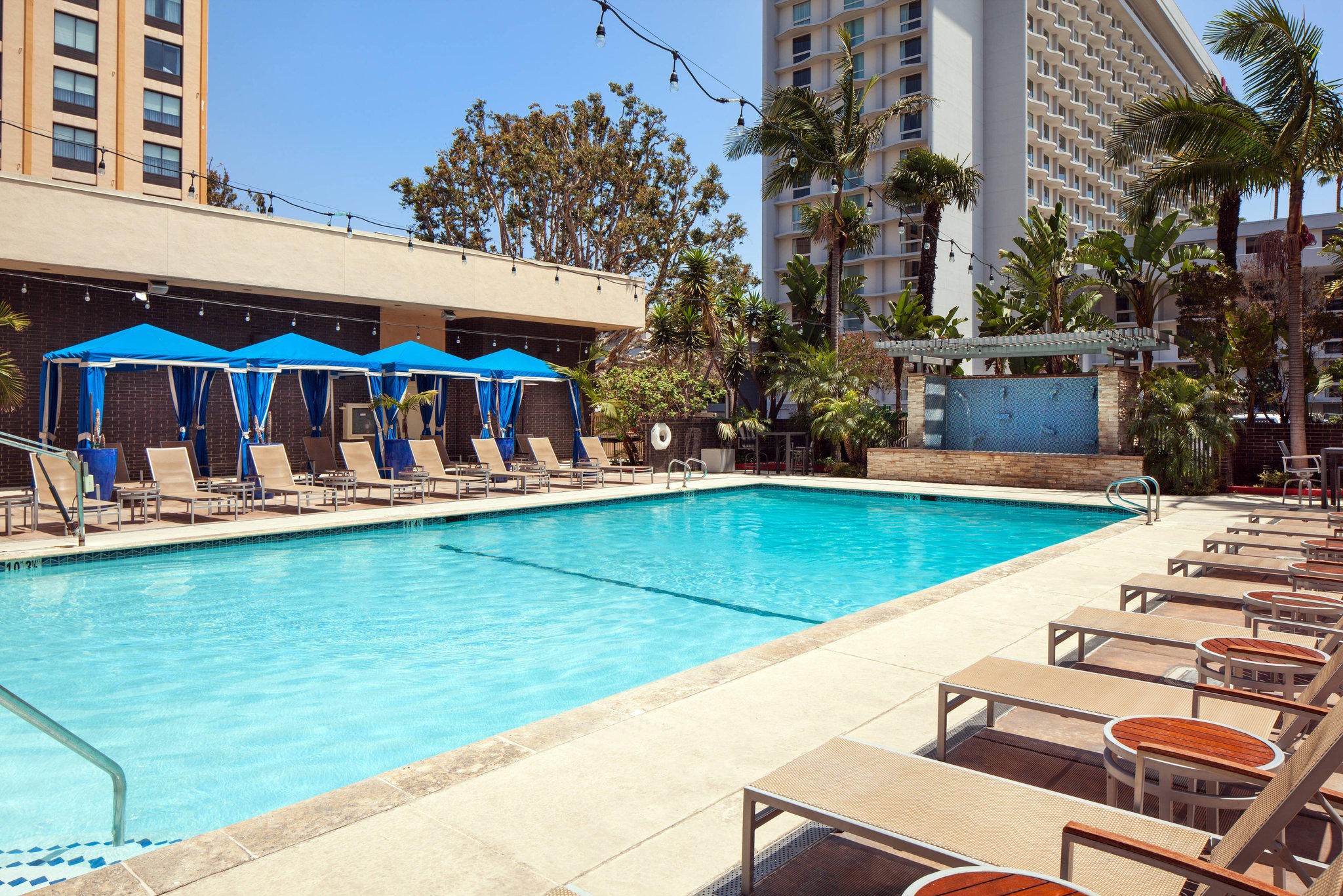 Four Points by Sheraton Los Angeles International Airport Photo