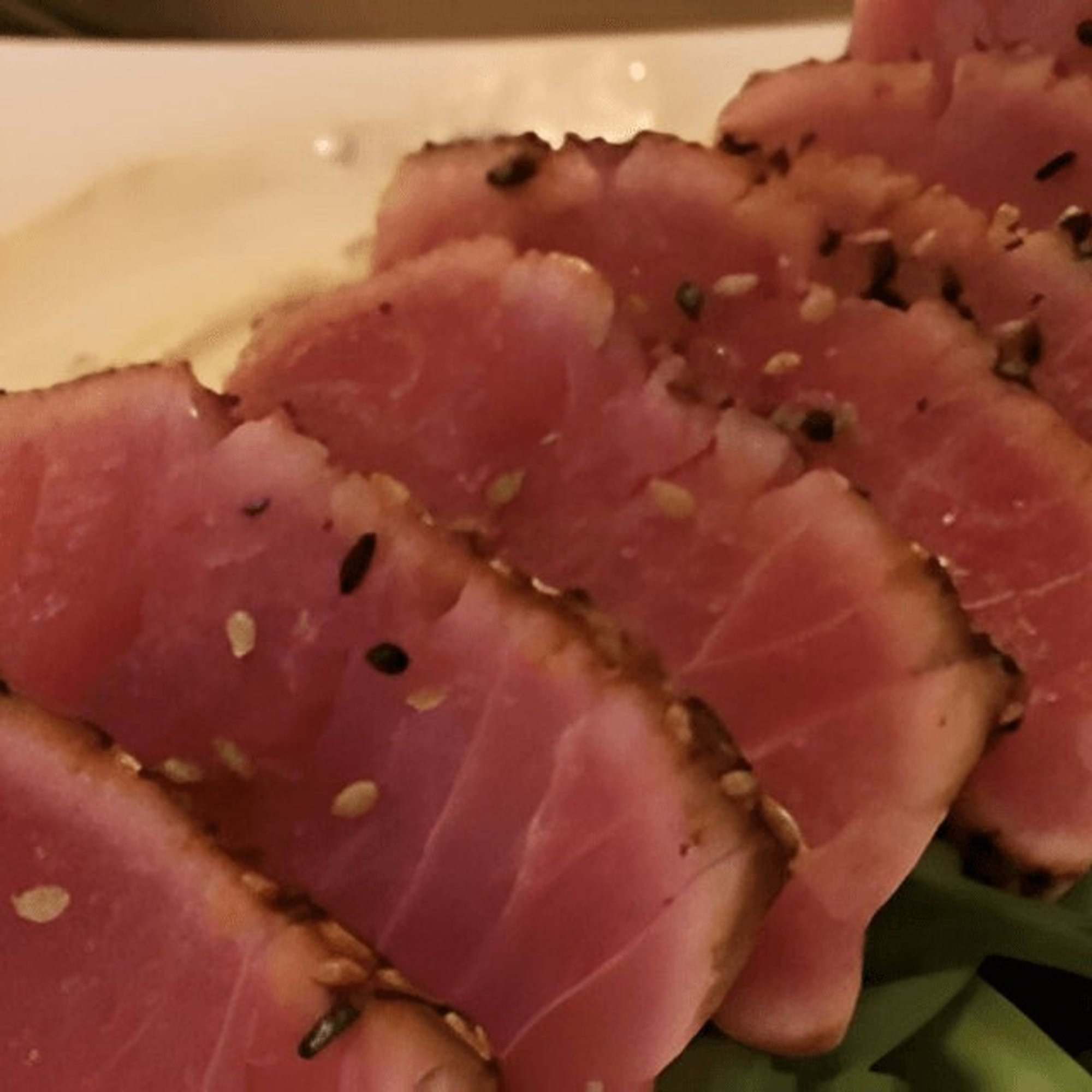 Seared Tuna Sashimi (5pcs)