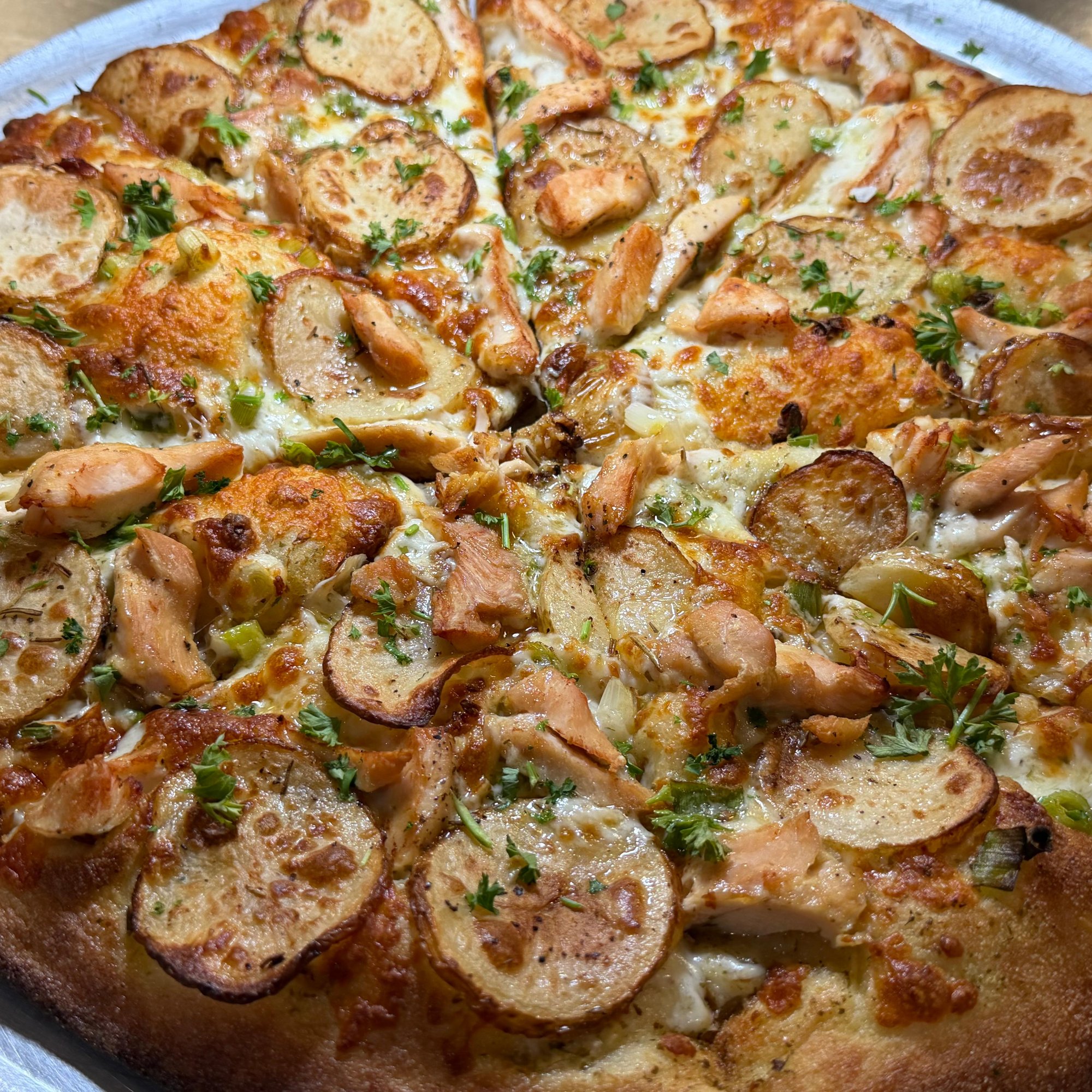 ROSEMARY POTATO CHICKEN PIZZA