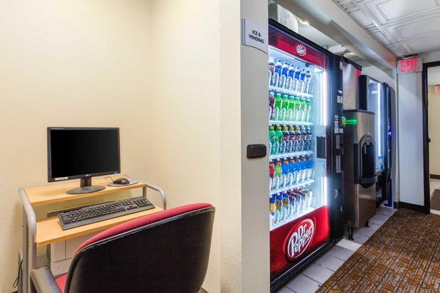 Images Quality Inn & Suites
