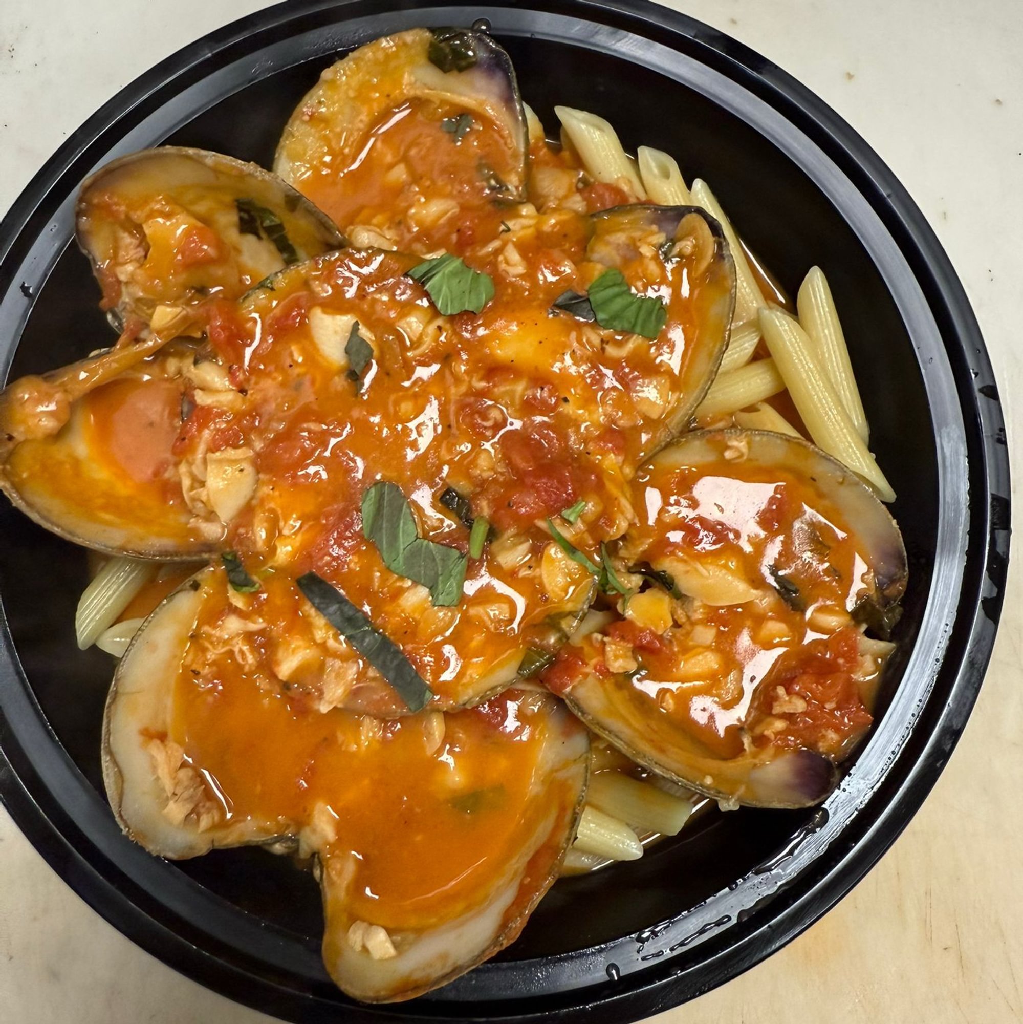 Clam Sauce Over Linguine Dish