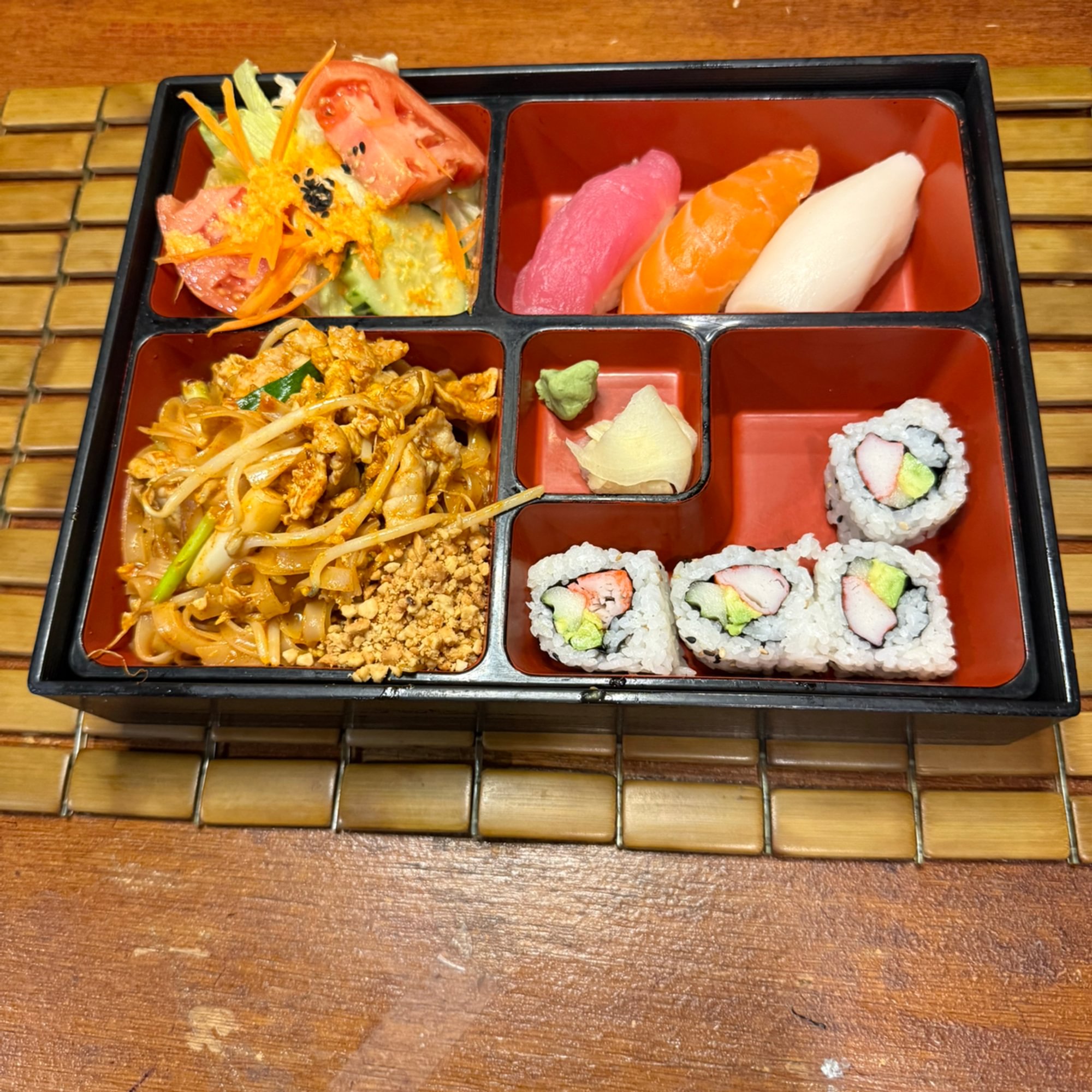 Pad Thai Bento