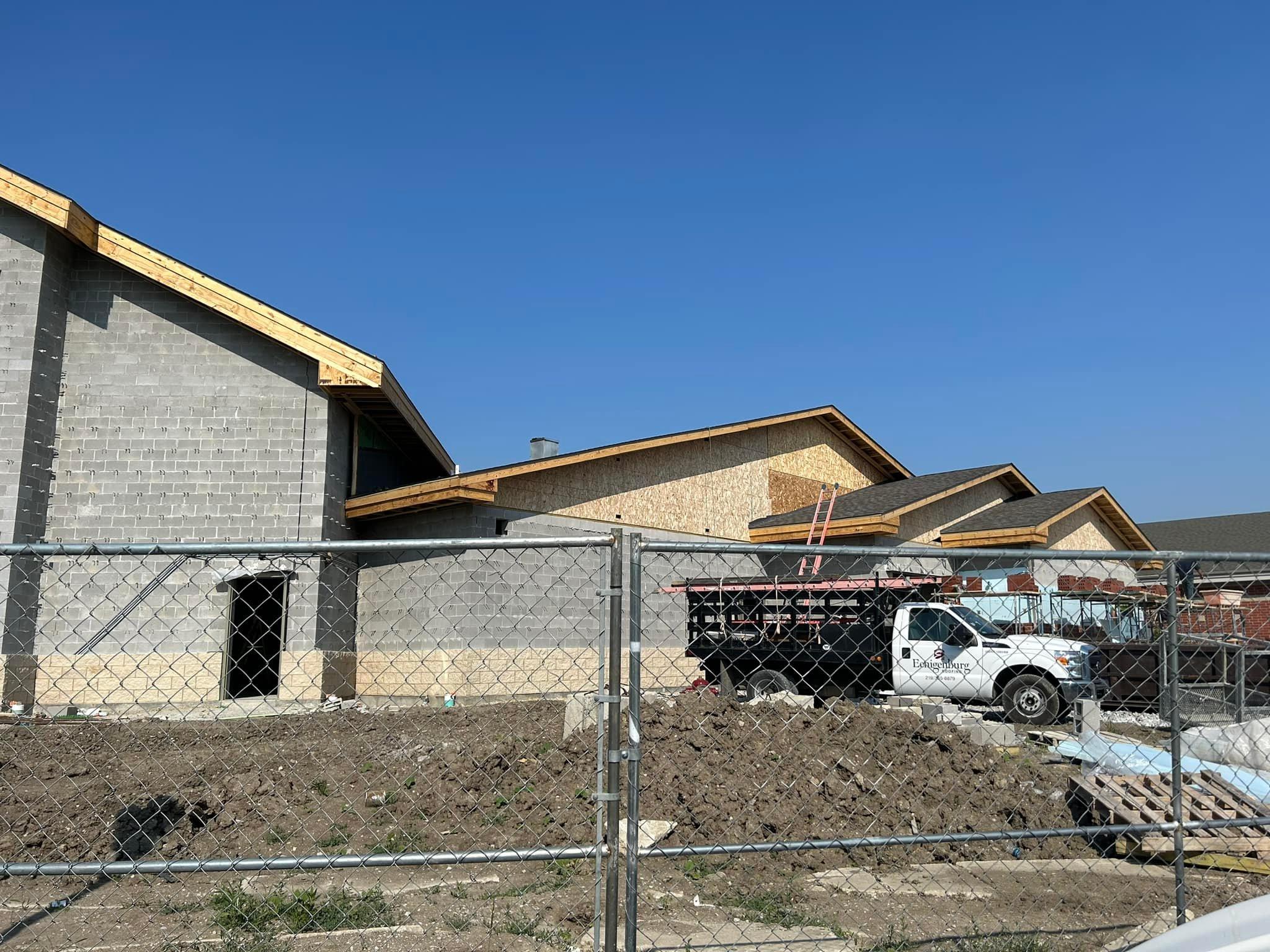 Eenigenburg Roofing Image