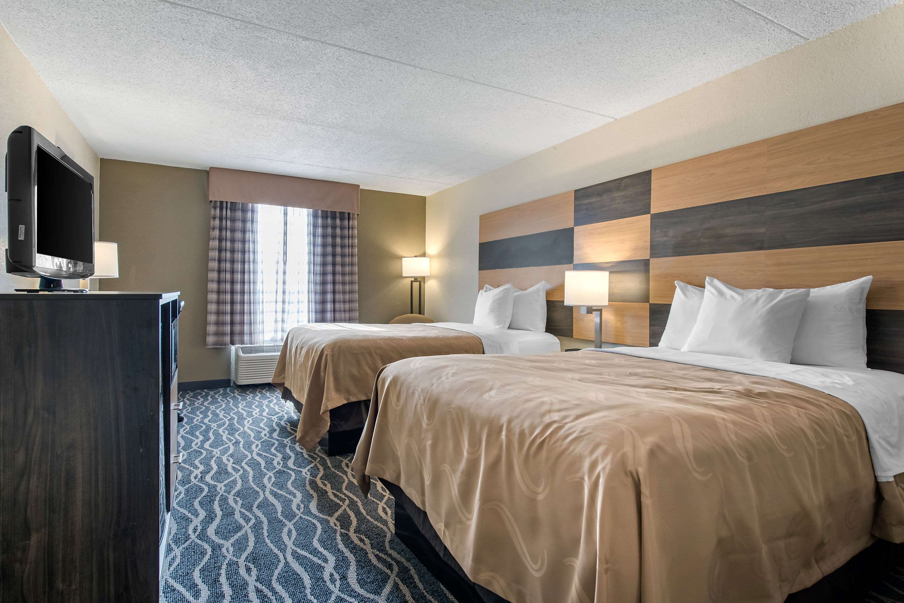 Quality Inn & Suites Lafayette I-65 Photo