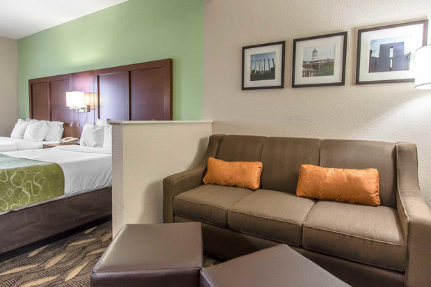 Images Comfort Suites