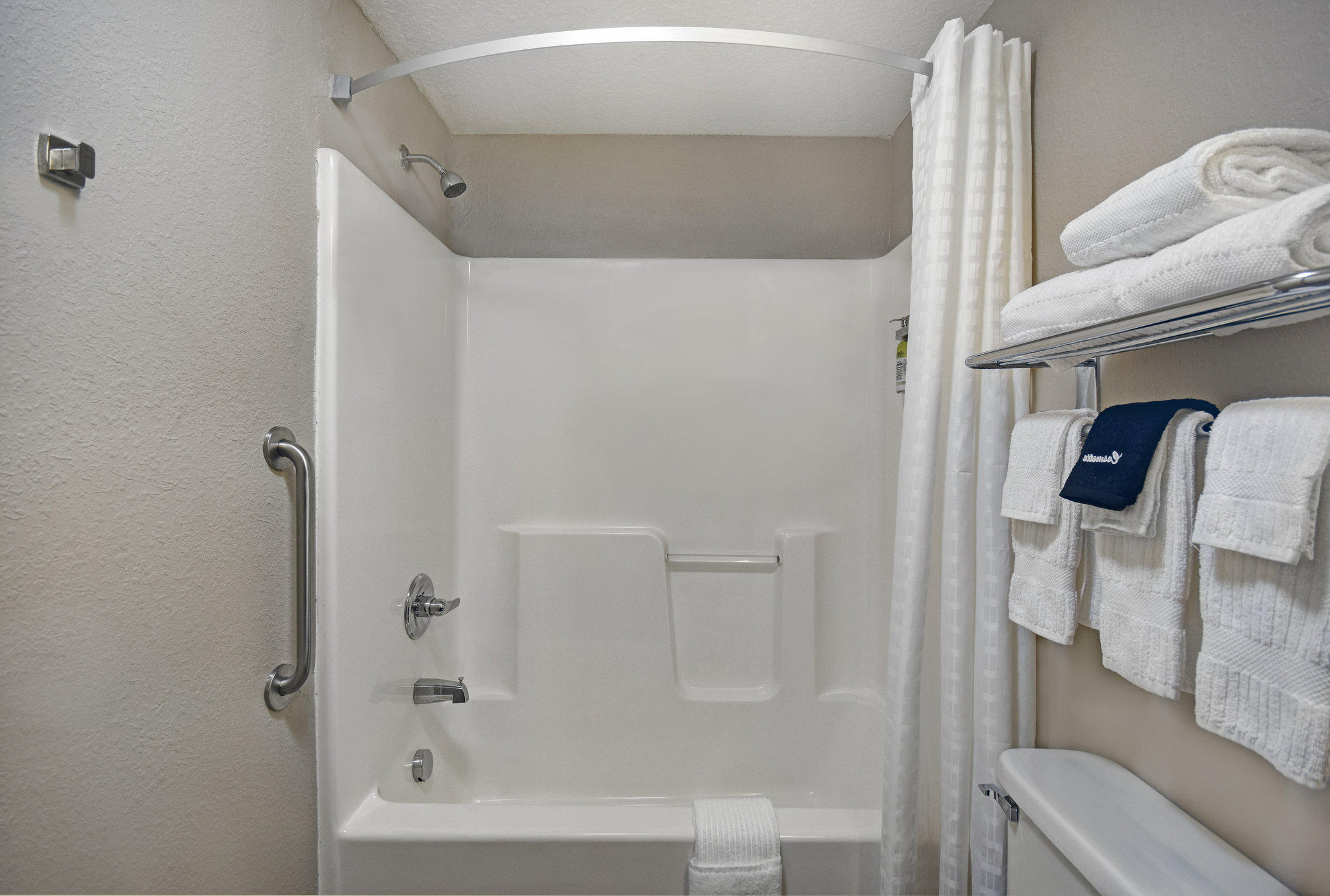 Candlewood Suites Columbia-Ft. Jackson Photo