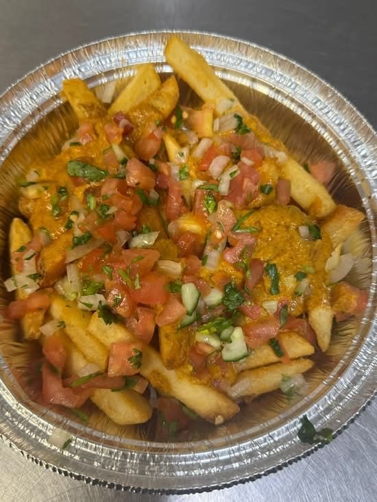 Butter chicken loaded fries