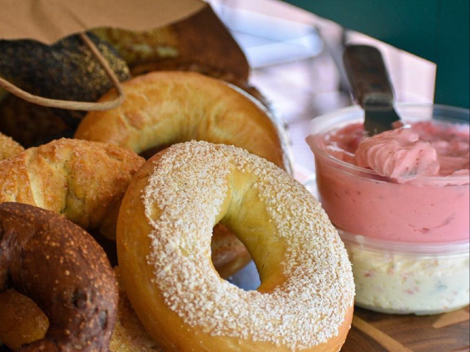 BAKERS DOZEN W/CREAM CHEESE + COFFEE BOX