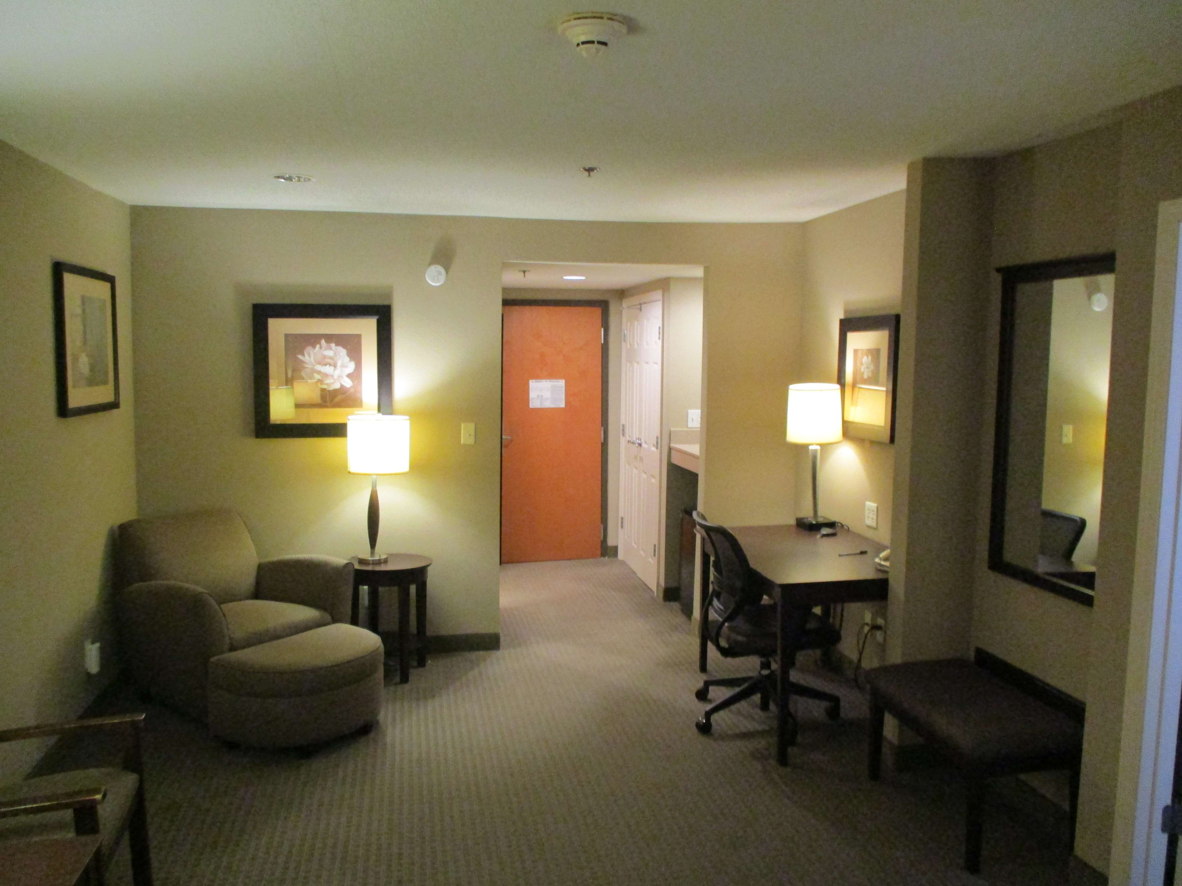 Best Western Plus St. Louis West - Chesterfield Photo