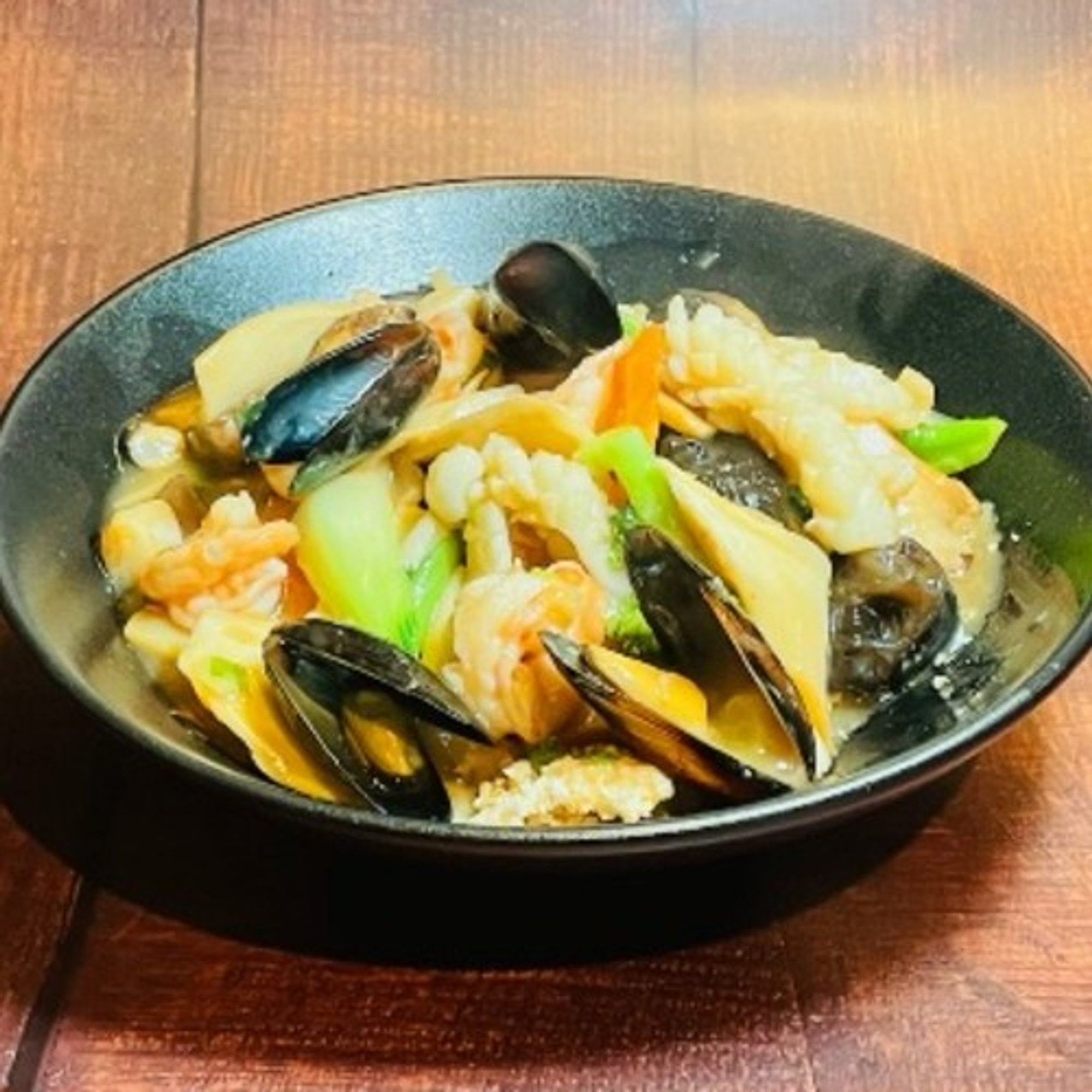 S15. Sizzling Seafood Plate