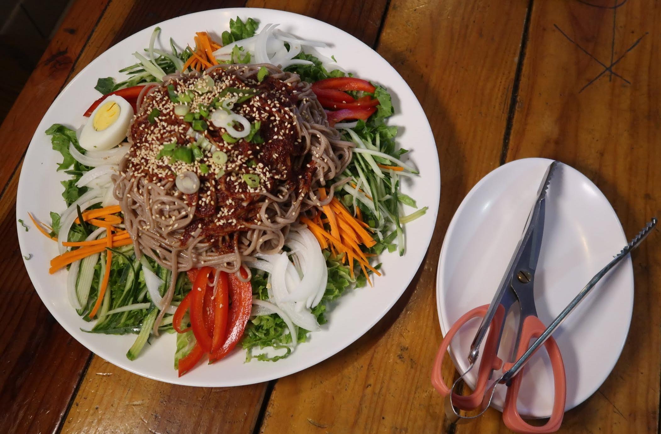 Bong Yi Korean Restaurant -Tang and Tonkatsu  洛杉矶 韓國餐廳 / 牛尾汤 部队锅/ 炸猪排 海鮮煎餅/ 蔘雞湯 涼麵/韩式餐厅 Photo