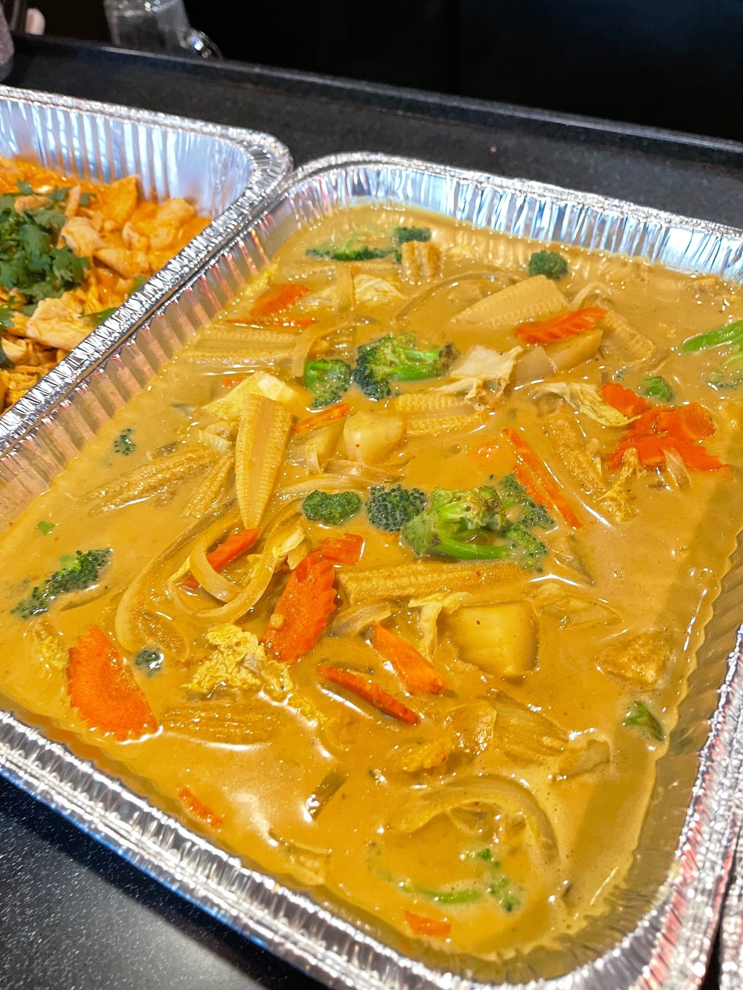 Tray Red Curry (5 Portions)