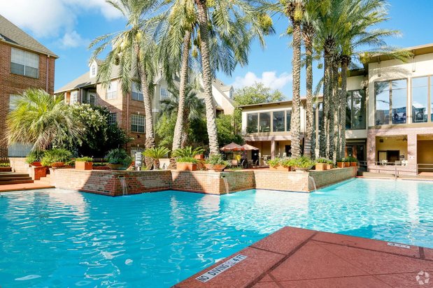 Images The Village at Bellaire