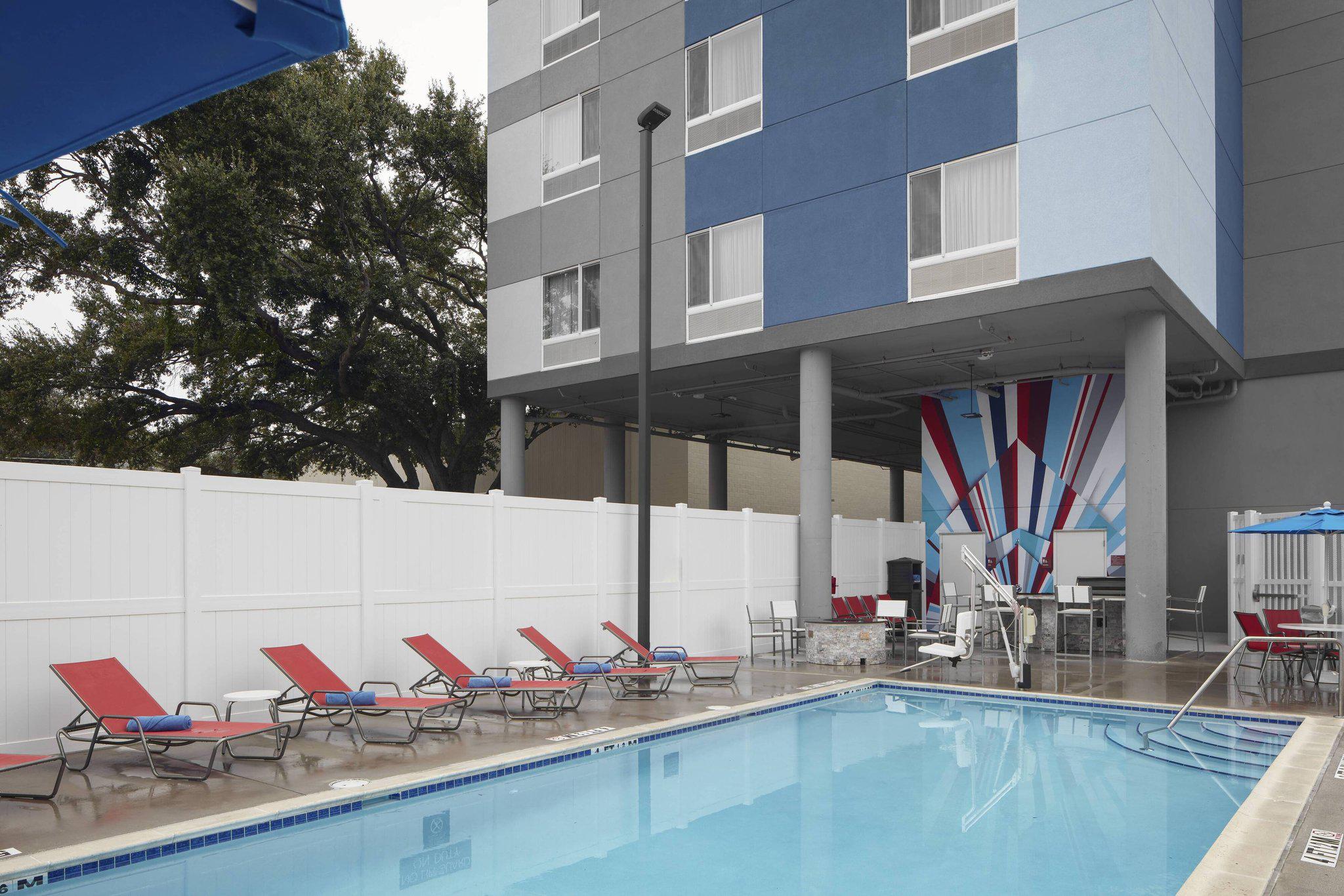 TownePlace Suites by Marriott Tampa South Photo