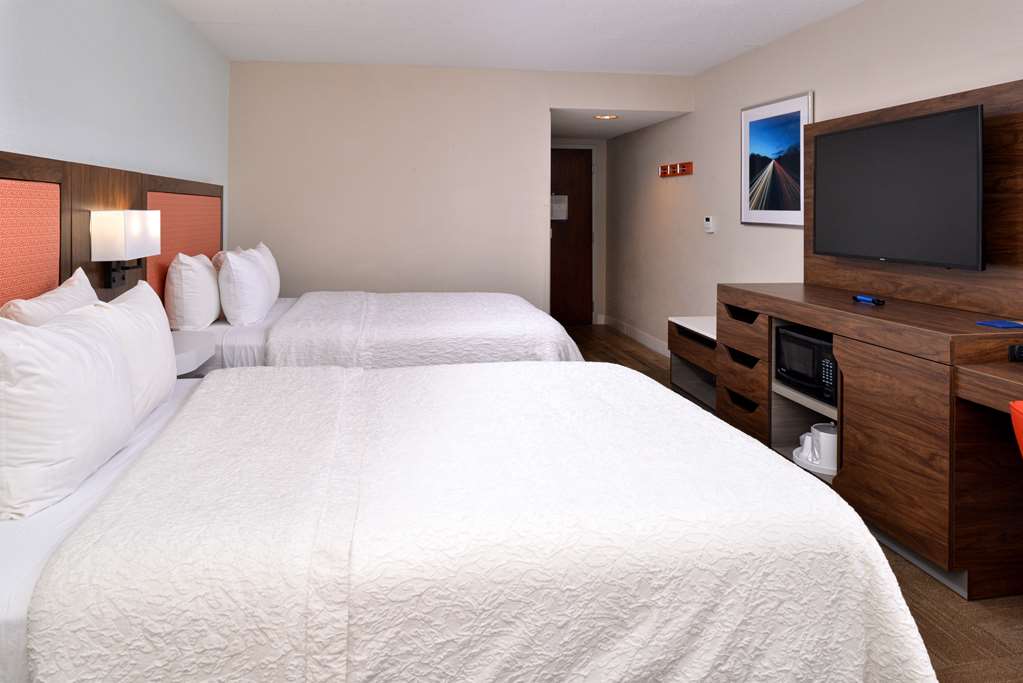 Hampton Inn Henderson Image