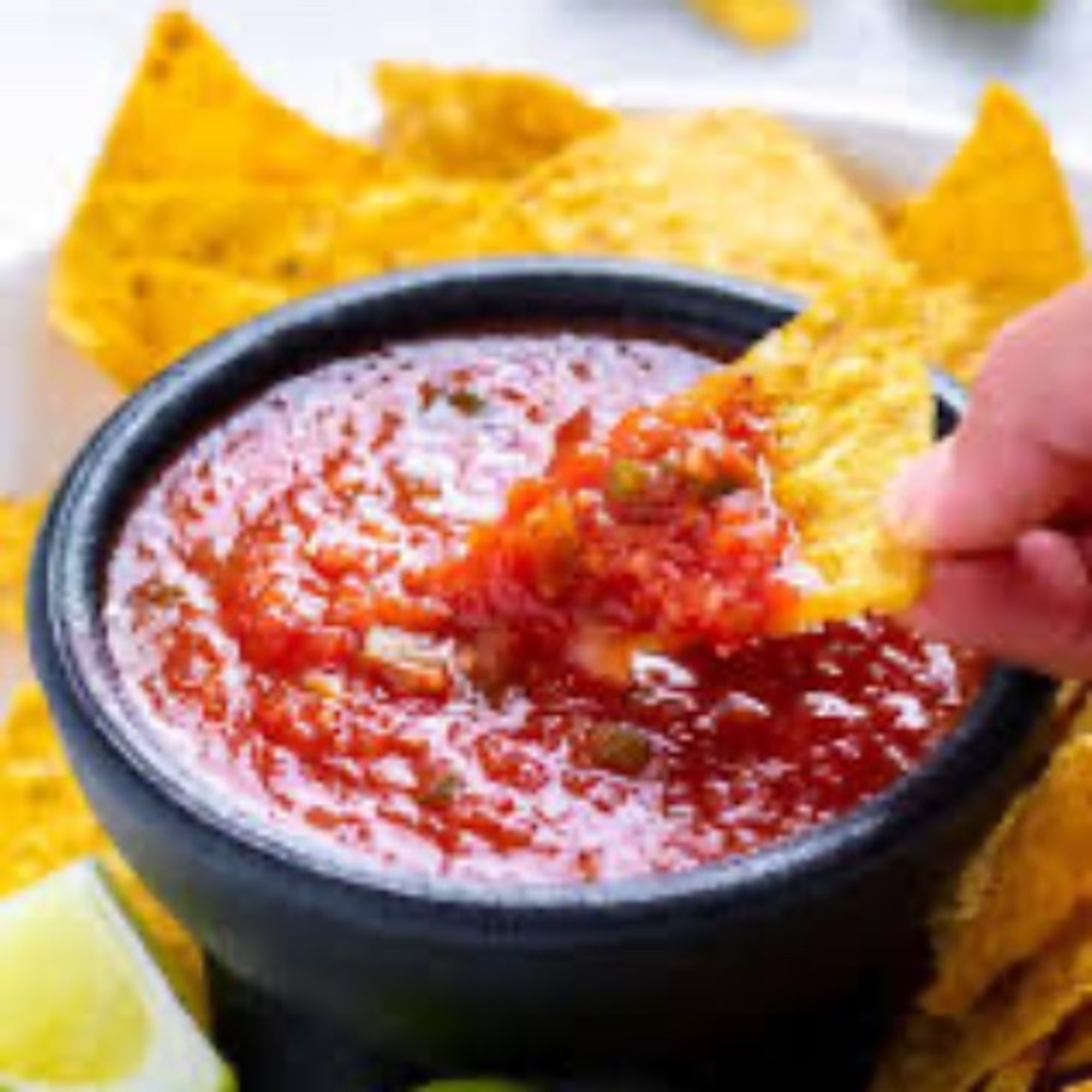 Salsa & Chips - TO GO (16oz)