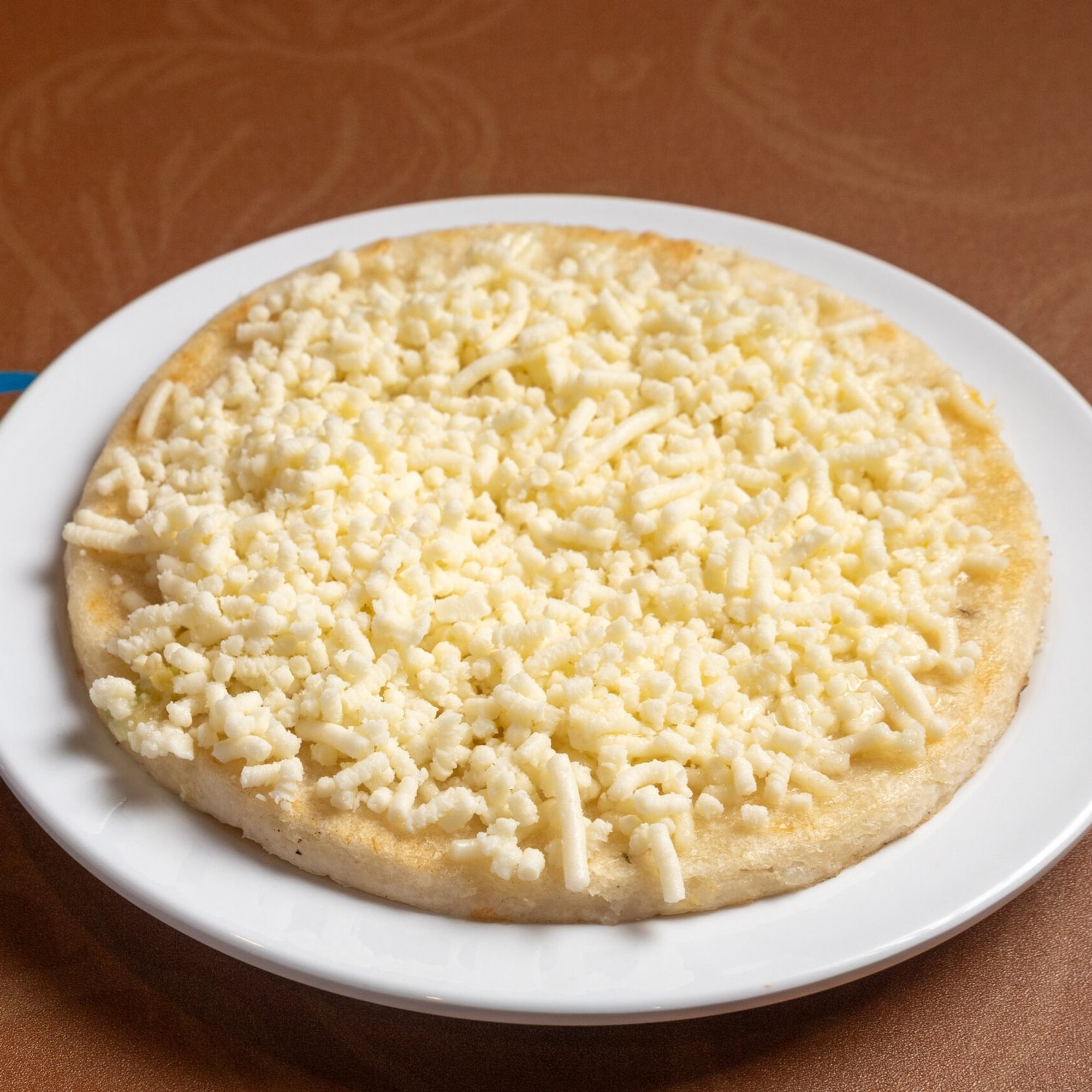Arepa with Cheese (Arepa con Queso)